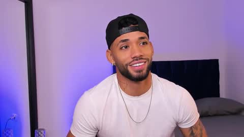 Theo Sky online show from 6, 11, 2025