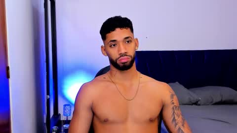 Theo Sky online show from 10, 11, 2025