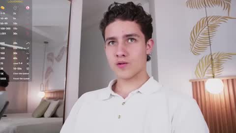 Snapshot of theohawke_ chatting on 21, 1, 2025 THEO- MATEO online show from 21, 1, 2025