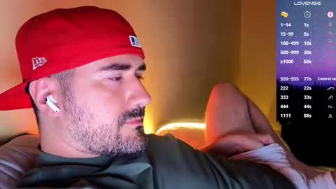 Snapshot of theoravi chatting on 13, 11, 2025 Theo Ravi online show from 13, 11, 2025