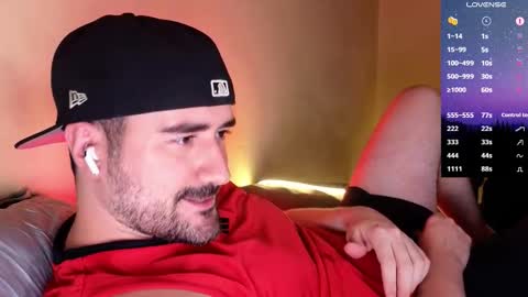 Snapshot of theoravi chatting on 14, 12, 2025 Theo Ravi online show from 14, 12, 2025