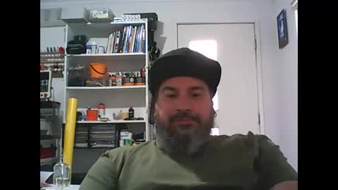 Snapshot of theozbeardguy chatting on 3, 2, 2026 aussiebeard online show from 3, 2, 2026
