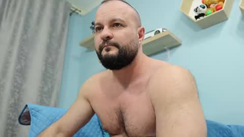 Chris online show from 4, 3, 2025