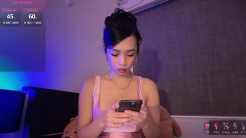 Snapshot of thequeenofsexx chatting on 19, 4, 2026 Amber DONT FORGET TO FOLLOW ME AND THUMBS UP online show from 19, 4, 2026
