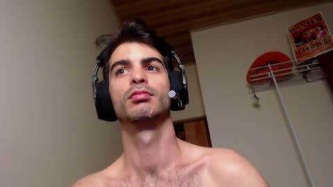 Snapshot of therazhanen chatting on 7, 12, 2024 Santiago Enrique online show from 7, 12, 2024