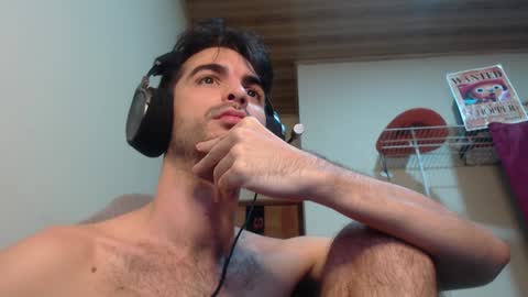 Snapshot of therazhanen chatting on 9, 12, 2024 Santiago Enrique online show from 9, 12, 2024