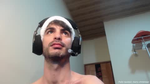 Snapshot of therazhanen chatting on 27, 12, 2024 Santiago Enrique online show from 27, 12, 2024