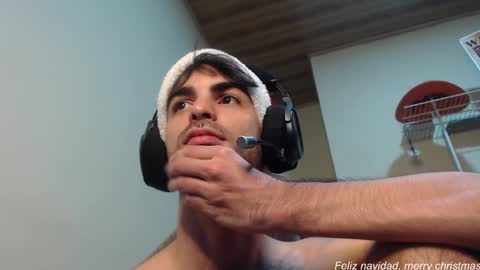 Snapshot of therazhanen chatting on 29, 12, 2024 Santiago Enrique online show from 29, 12, 2024