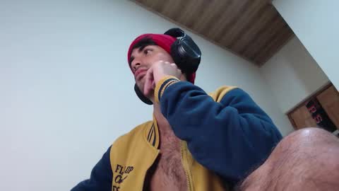 Santiago Enrique online show from 3, 3, 2026