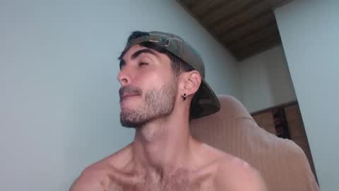 Santiago Enrique online show from 28, 4, 2026