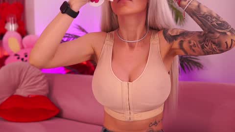 Snapshot of therealfallingangel chatting on 6, 3, 2025 Deea online show from 6, 3, 2025
