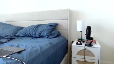 Yoshi online show from 7, 3, 2025