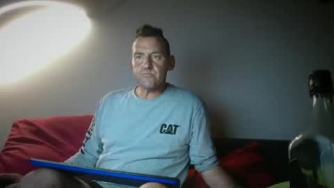 Snapshot of therealkurva4u chatting on 2, 1, 2025 therealkurva4u online show from 2, 1, 2025