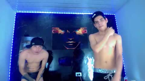 Snapshot of theshamefulboys chatting on 11, 6, 2026 David y Daniel online show from 11, 6, 2026