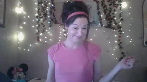 Snapshot of thesillymillie chatting on 9, 1, 2025 sillymillie0 online show from 9, 1, 2025