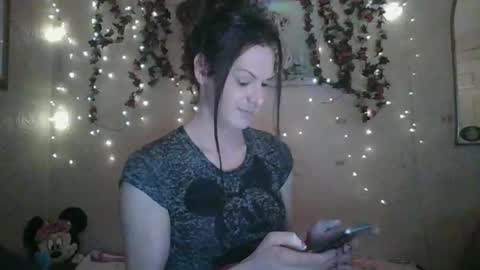 Snapshot of thesillymillie chatting on 18, 2, 2025 sillymillie0 online show from 18, 2, 2025