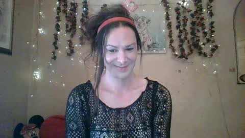 Snapshot of thesillymillie chatting on 19, 6, 2026 sillymillie0 online show from 19, 6, 2026