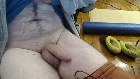Snapshot of thesneakysqueeker chatting on 18, 4, 2026 Peter online show from 18, 4, 2026