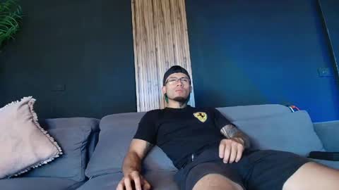 thestraightroom online show from 23, 4, 2026