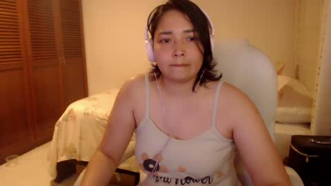 Snapshot of thetalkingbutt chatting on 9, 7, 2026 Mai online show from 9, 7, 2026