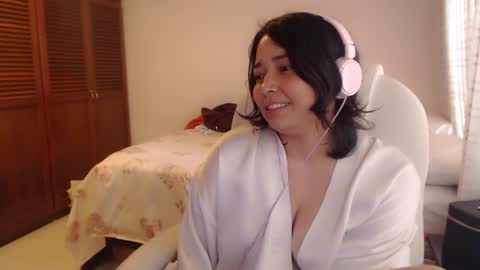 Snapshot of thetalkingbutt chatting on 10, 7, 2026 Mai online show from 10, 7, 2026