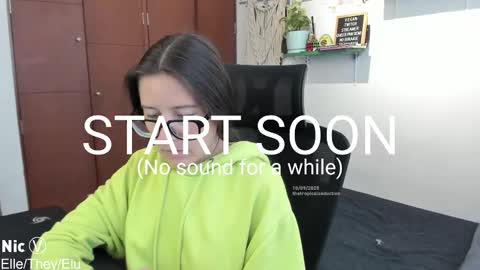 Nicole online show from 10, 9, 2025