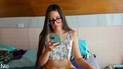 Nicole online show from 1, 4, 2026