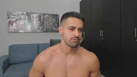 thiago_driussi online show from 7, 10, 2025