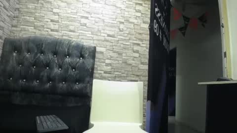 Snapshot of thiago_hairy chatting on 19, 10, 2025 thiago_hairy online show from 19, 10, 2025