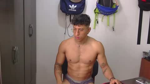 thiago_happy online show from 2, 7, 2026