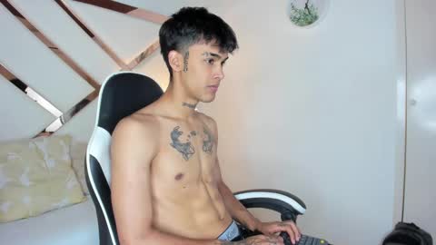 Snapshot of thiago_hard chatting on 20, 10, 2025 Thiago online show from 20, 10, 2025