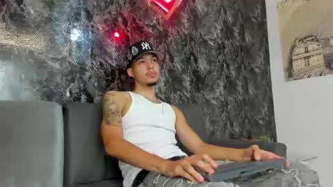 Snapshot of thiago_preston chatting on 14, 7, 2026 Thiago online show from 14, 7, 2026