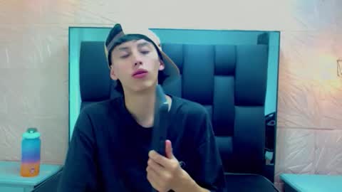 thiago_twink38 online show from 26, 11, 2025