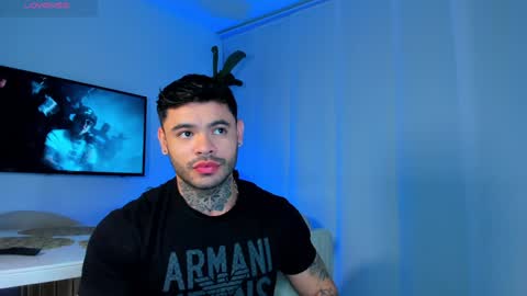 Snapshot of thiagoferrari1 chatting on 15, 1, 2025 thiago online show from 15, 1, 2025