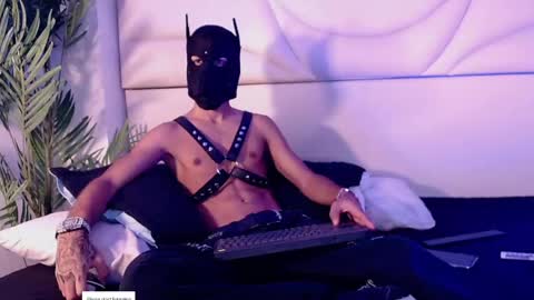 ThiagoFerreti online show from 16, 4, 2026