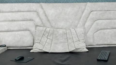 Thiago   online show from 10, 1, 2025