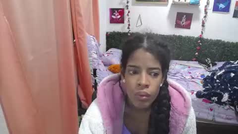 Snapshot of thiana_horny chatting on 9, 6, 2026 thiana_horny online show from 9, 6, 2026
