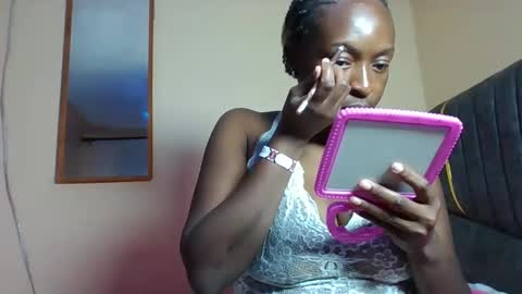 Snapshot of thick_booby83 chatting on 9, 4, 2026 thick_booby83 online show from 9, 4, 2026