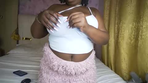 thick_n_flirty online show from 22, 4, 2026
