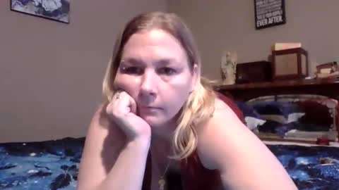Snapshot of thickblonde_92 chatting on 11, 5, 2026 thickblonde_92 online show from 11, 5, 2026