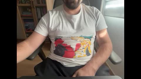 Snapshot of thickguybcn chatting on 1, 12, 2025 ThickDickBCN online show from 1, 12, 2025