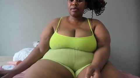 Snapshot of thickleeyanax chatting on 4, 12, 2024 thickleeyanax online show from 4, 12, 2024