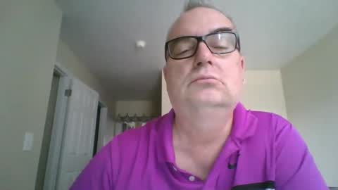 Snapshot of thickwhiteload chatting on 20, 9, 2025 thickwhiteload online show from 20, 9, 2025