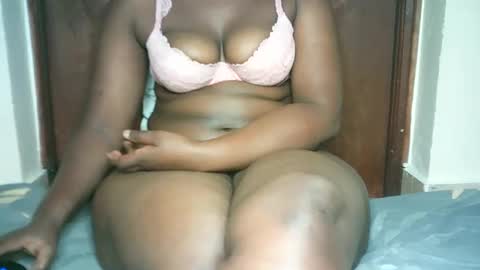 thickybabe_05 online show from 25, 1, 2025