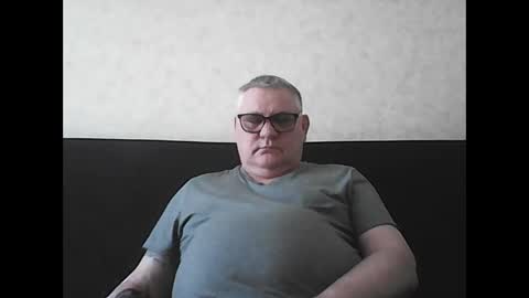 Snapshot of thierrysymp chatting on 2, 2, 2025 Thierrysymp online show from 2, 2, 2025