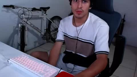 thieves_us online show from 6, 11, 2025