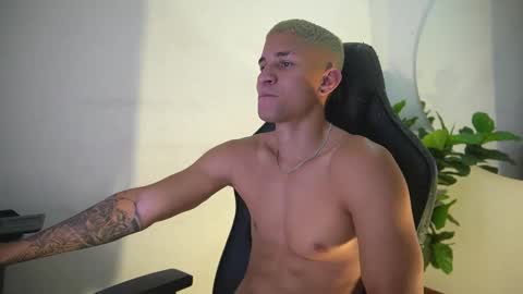 Snapshot of thin_tommy11 chatting on 11, 2, 2026 thin_tommy11 online show from 11, 2, 2026