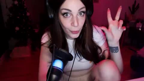 Sarra Rhies online show from 9, 1, 2025