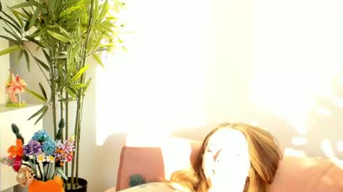 Amelia  shows on mondays fridays and sundays  if anything changes im giving updates on my fansly  online show from 12, 6, 2026