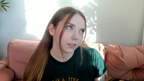 Snapshot of thisisamelia chatting on 7, 8, 2026 Amelia shows on mondays fridays and sundays if anything changes im giving updates on my fansly online show from 7, 8, 2026